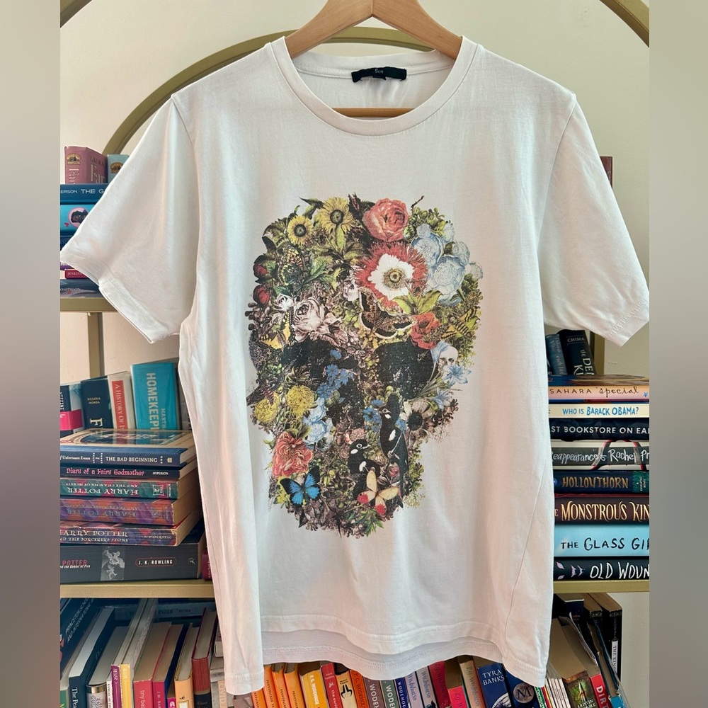 “5cm” Floral Skull Graphic Tee  💀🌸
